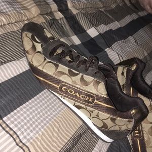 Coach shoes💕